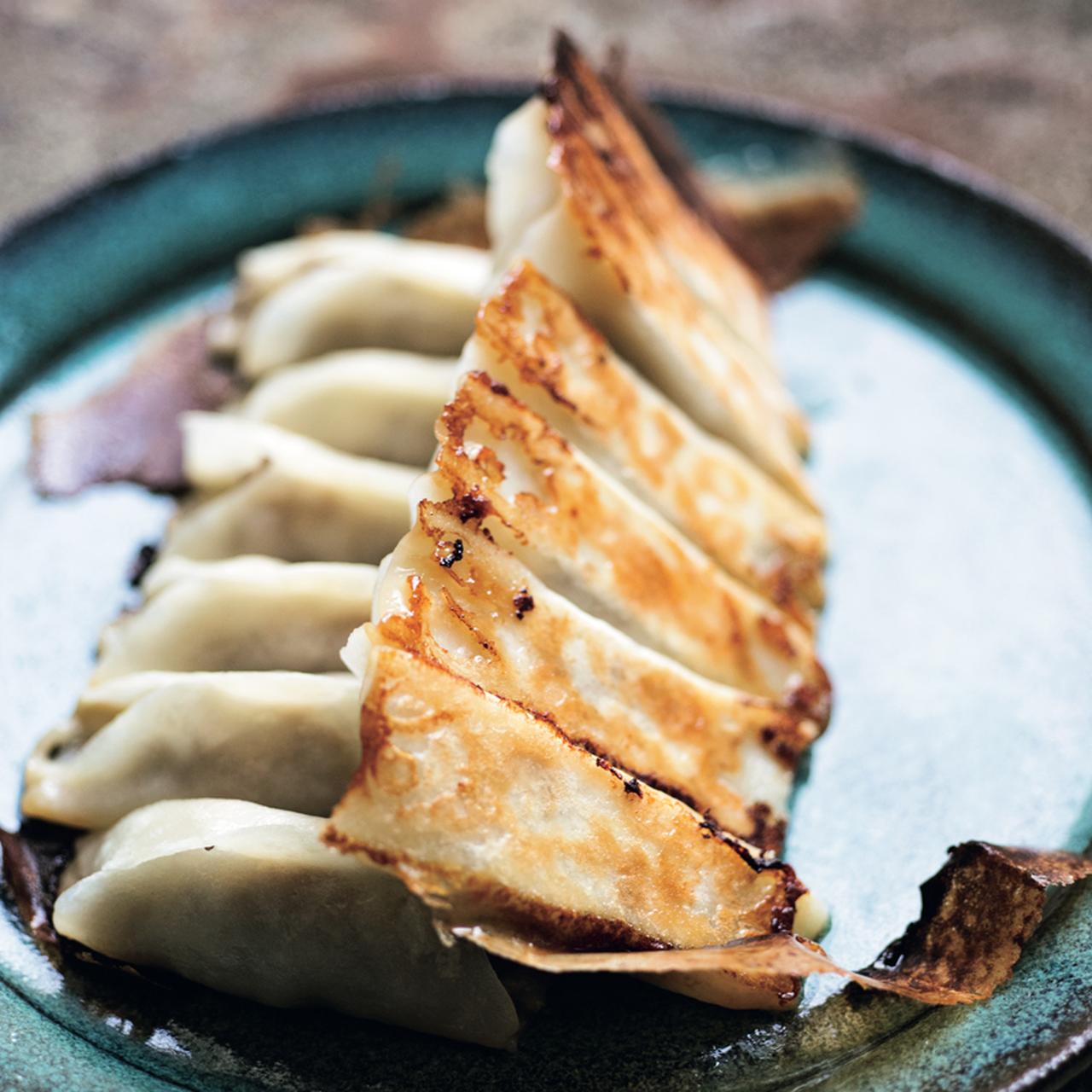 豚肉としょうがの焼き餃子