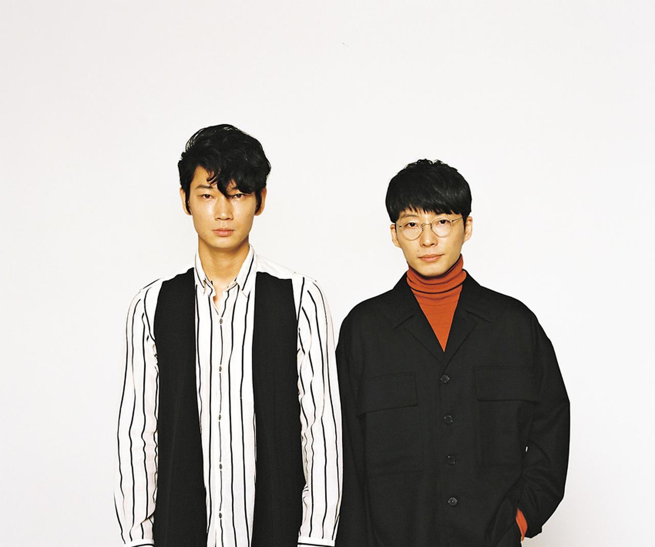 綾野剛×星野源、Q&A全公開！仲良しすぎる２人の意外な答え　[FRaU]