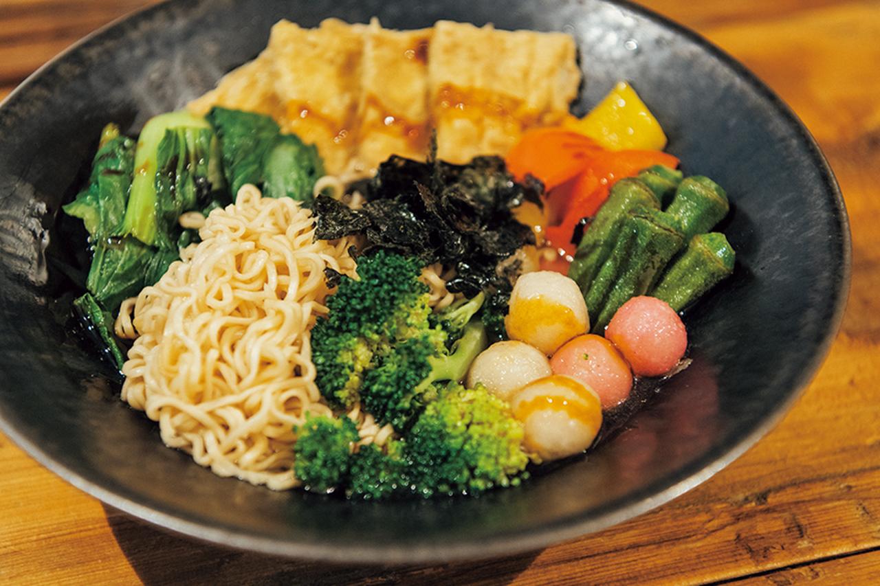 好きな野菜を選べる台湾式おでんを堪能