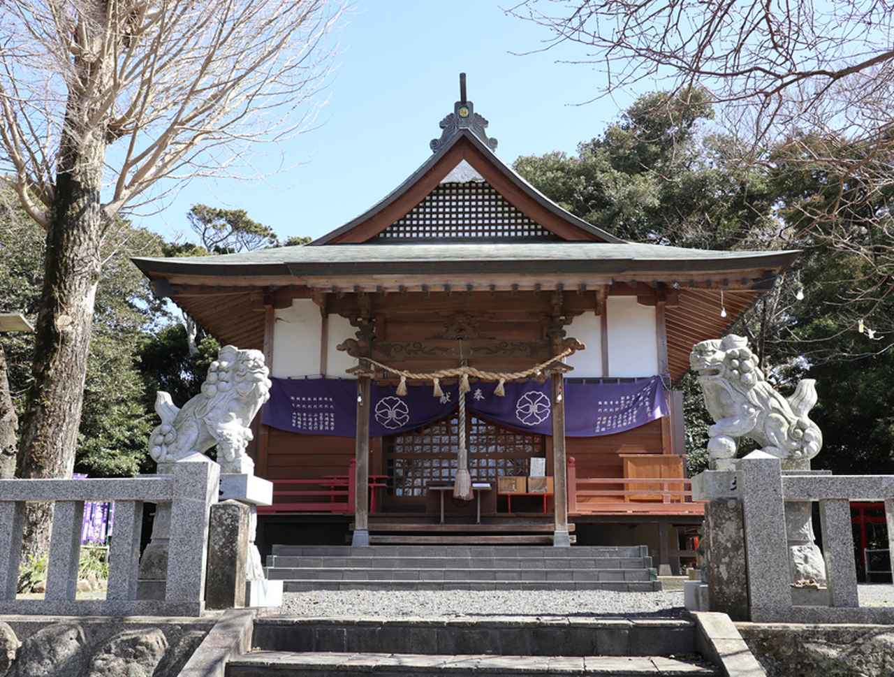 260体を超える石猿が見守る男嶽神社（おんだけじんじゃ）